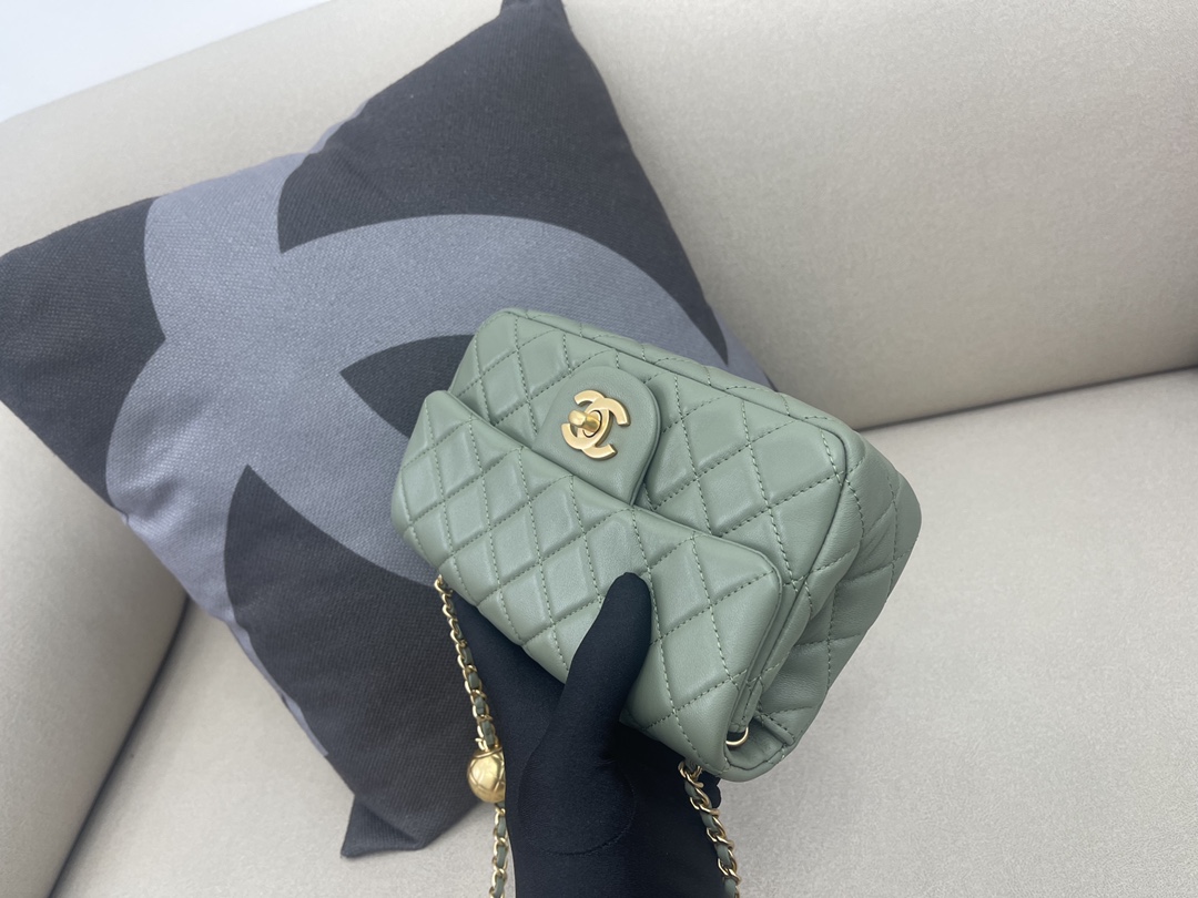 Small Classic Flap Lambskin Bag AS1787 Light Green